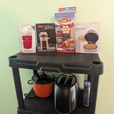 Assortment Of Small Kitchen Appliances #1 (SB)