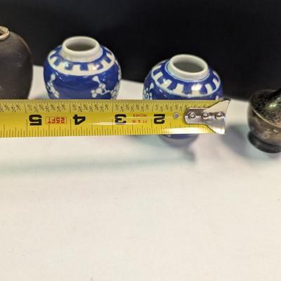 Chinese Cobalt Blue & White Ginger Jar & Brass Vases