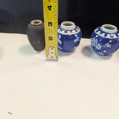 Chinese Cobalt Blue & White Ginger Jar & Brass Vases