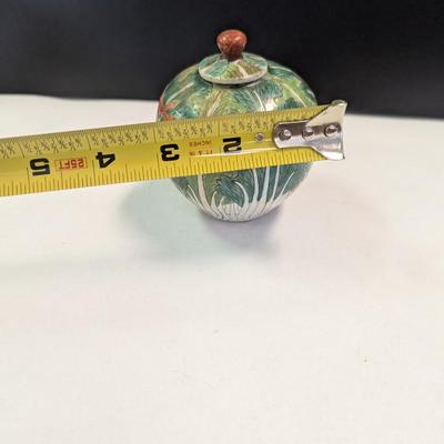 Butterfly Antique Ginger Jar With Lid
