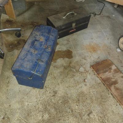 Contents of Shed- Gardening Tools, Garden Hose, Tool Boxes, Lawn Mowers