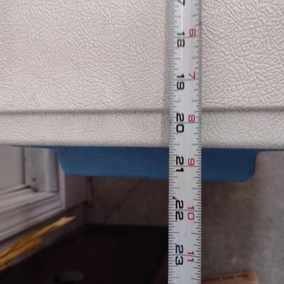 Collection of Coolers and Insulated Bags- Coleman, Igloo, and Rubbermaid