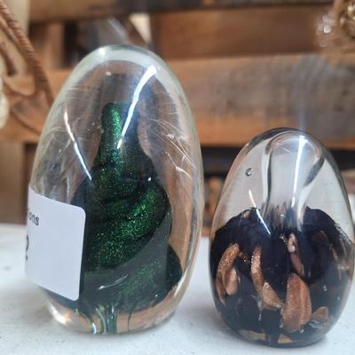 Glass paperweights
