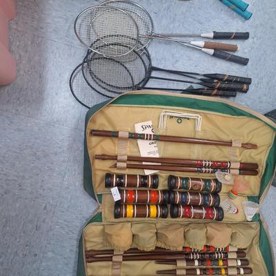 Badmitton and Croquet set- read descr