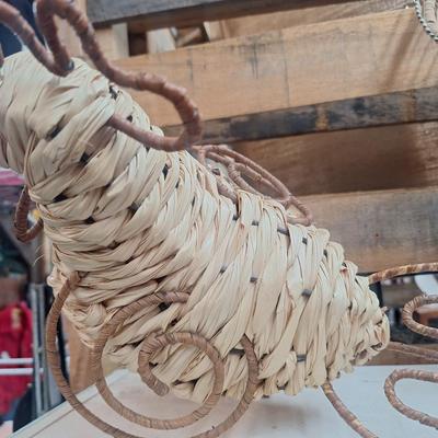 Wicker chicken