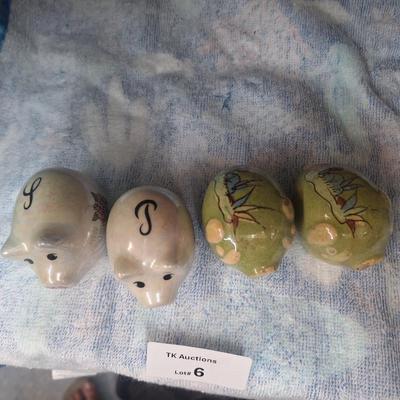 Pig salt and pepper shakers