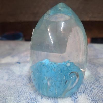 Glass paperweight