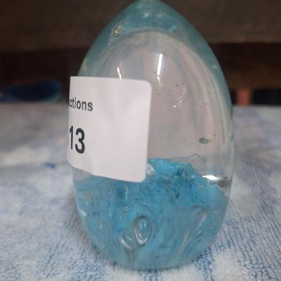 Glass paperweight