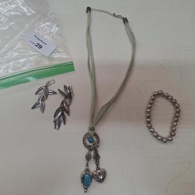 Necklace, earrings and bracelet