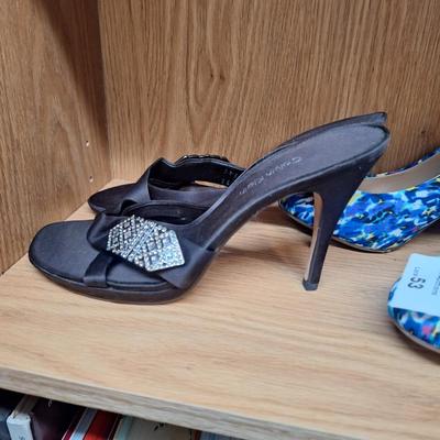shoes- size 6