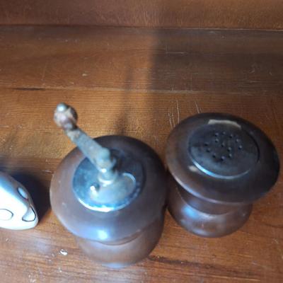 Salt and pepper shakers