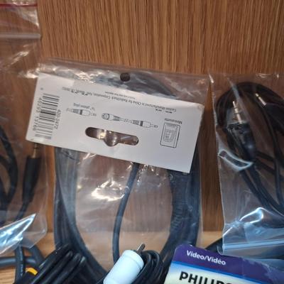 1 usb c, component, hdmi and other cables