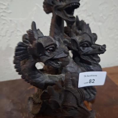 5 Dragon head statue