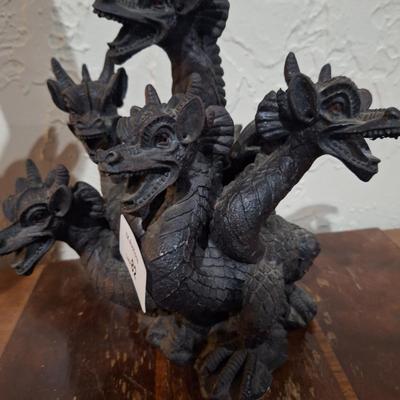 5 Dragon head statue