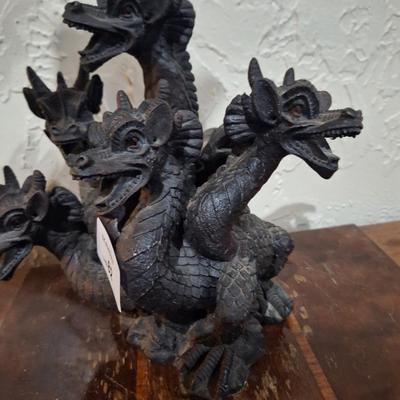 5 Dragon head statue