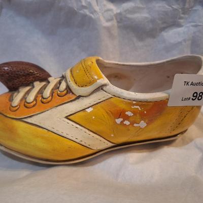 Yellow cleat planter