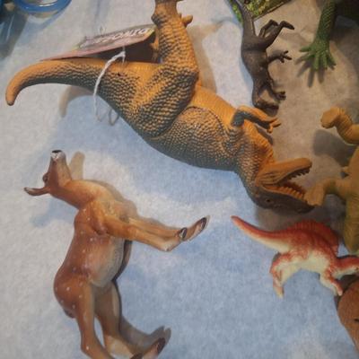 toy dinosaurs etc