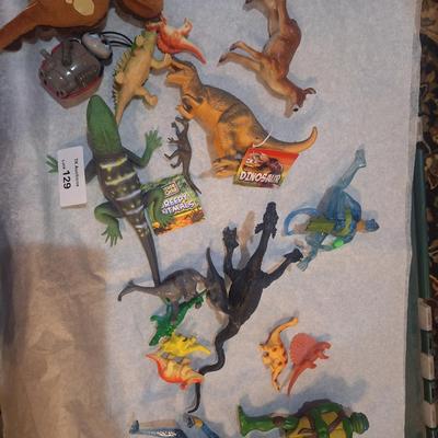toy dinosaurs etc