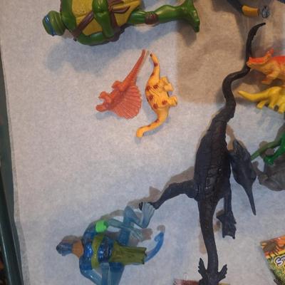 toy dinosaurs etc