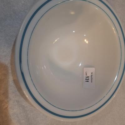 Pyrex soup bowl