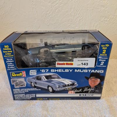 Revell '67 Shelby Mustang GT500 Model body is die cast metal