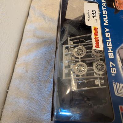 Revell '67 Shelby Mustang GT500 Model body is die cast metal