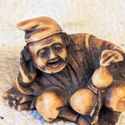 3 men figurine set