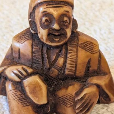 3 men figurine set