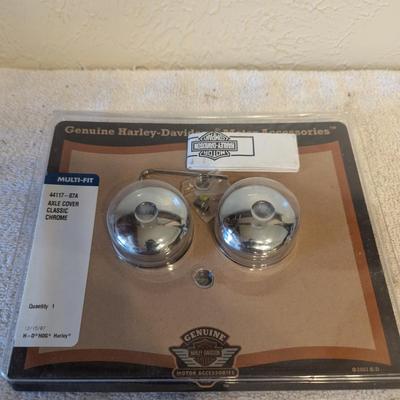 Harley Davidson Crhome axle cover set