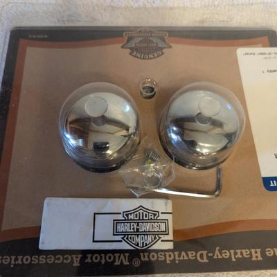 Harley Davidson Crhome axle cover set