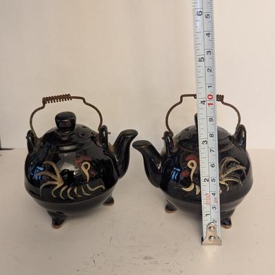 brown kettles salt and pepper shaker