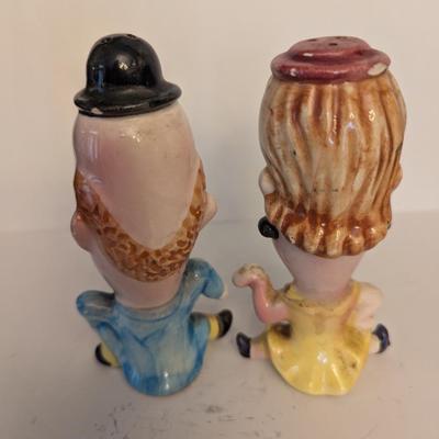 old couple- salt and pepper shaker