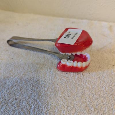 Chopping teeth tongs
