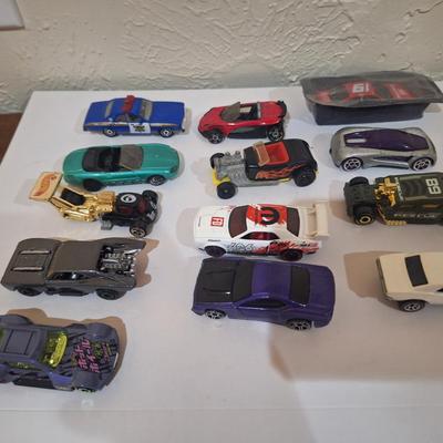 hotwheels and other pocket cars