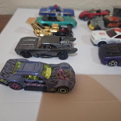 hotwheels and other pocket cars