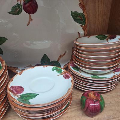 Vintage Franciscan Apple dishe set