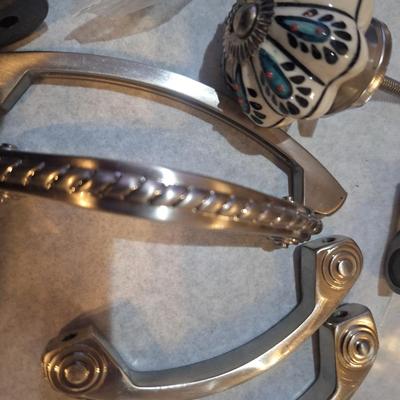 drawer pulls