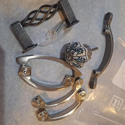 drawer pulls
