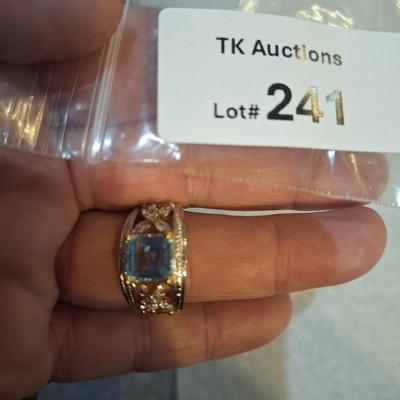 size 10 ring