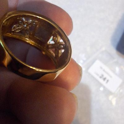 size 10 ring