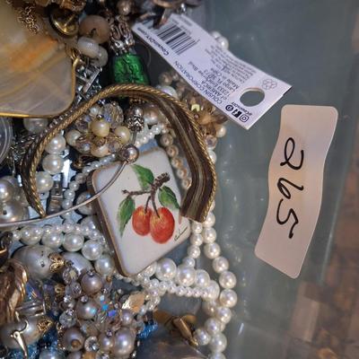 jewelry pieces