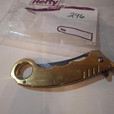 pocket knife