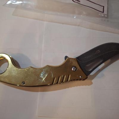 pocket knife