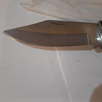 pocket knife