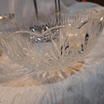 cake plate, bowl and paper towel holder