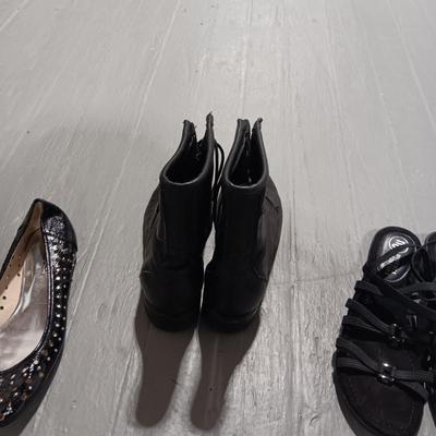 MICHAEL KORS & MOOTSIES TOOTSIES SHOES PLUS LAREDO BOOTS SIZE 7 1/2