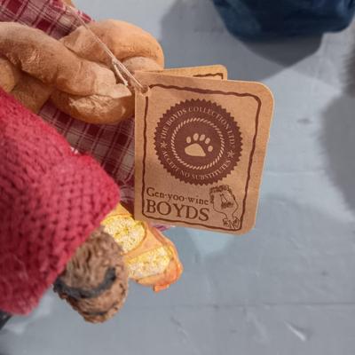 A COLLECTION OF BOYD'S BEARS