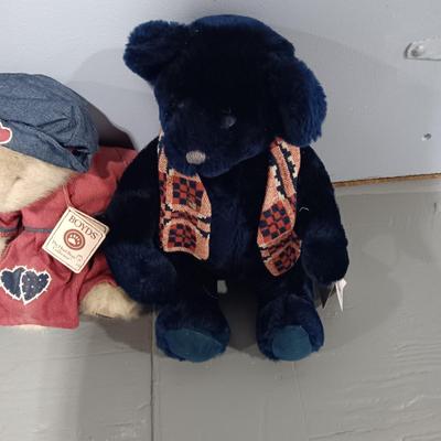 LARGER BOYD'S BEARS