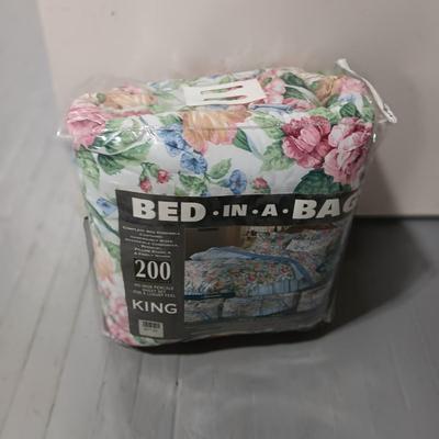KING SIZE BED IN A BAG COMFORTER WITH EXTRAS