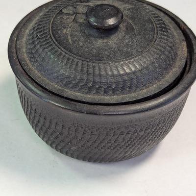 Wooden Hand Crafted Bowl With Lid